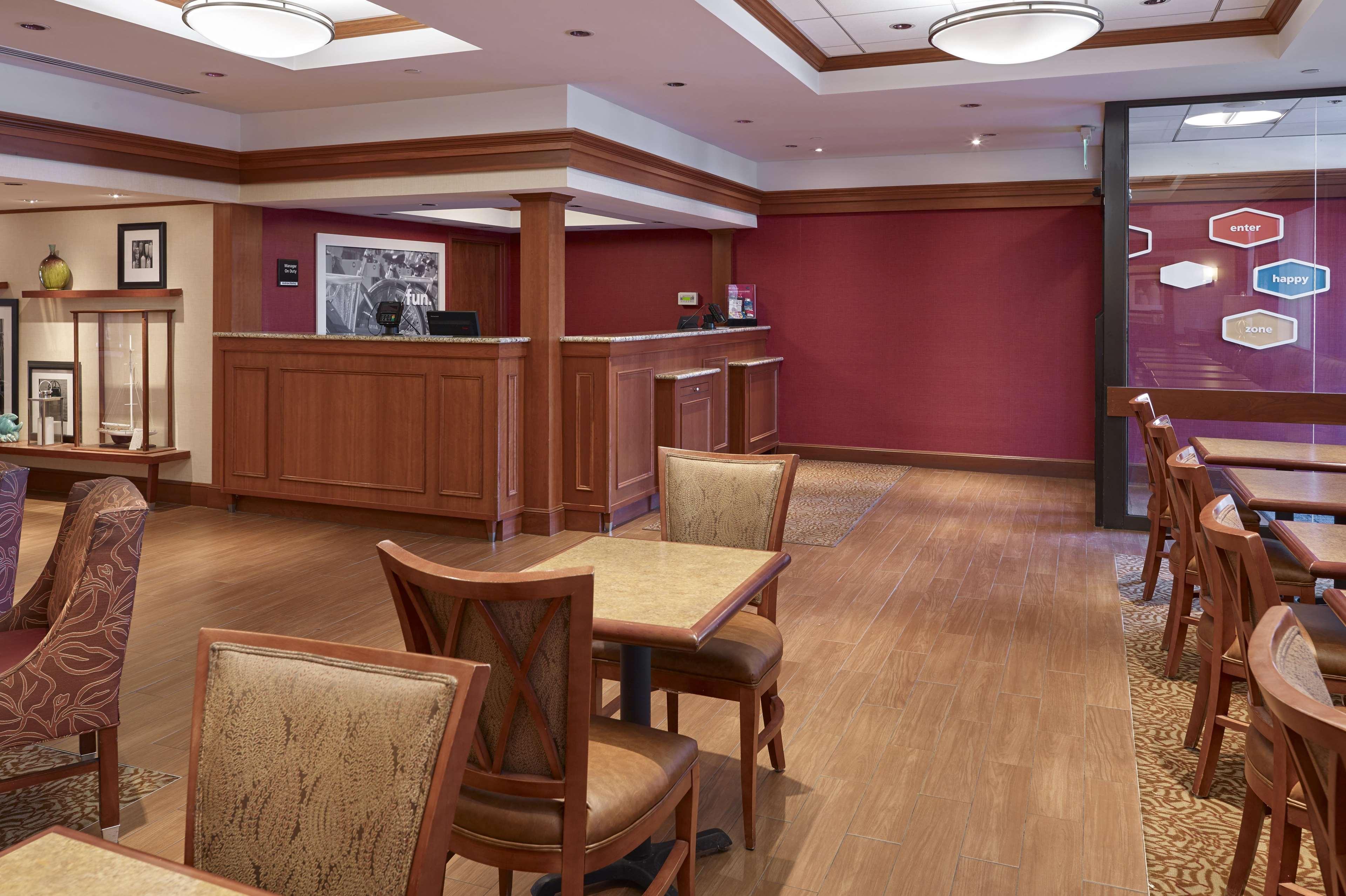 Hampton Inn Portland-Airport South Portland Eksteriør billede