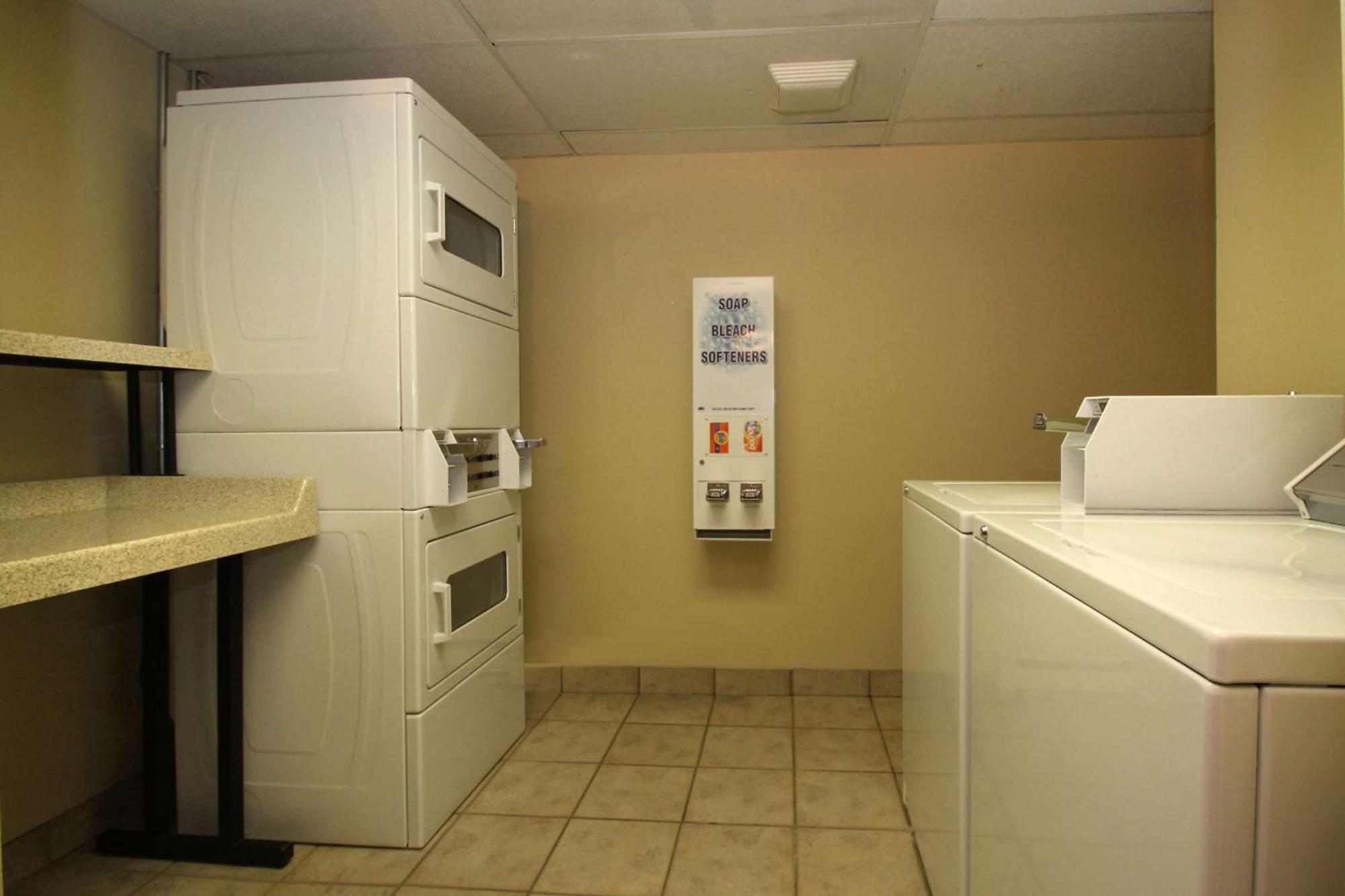 Hampton Inn Portland-Airport South Portland Eksteriør billede