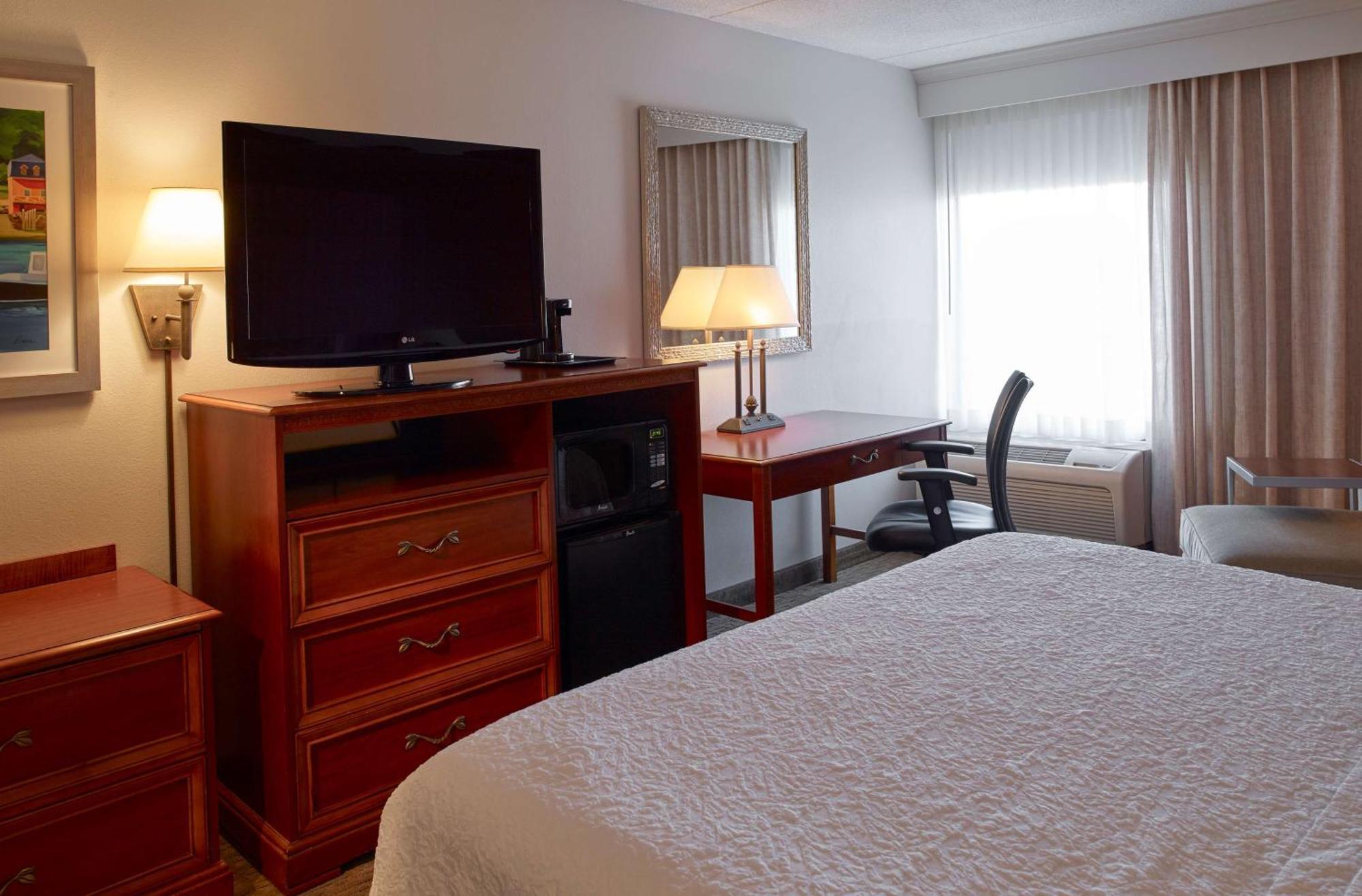 Hampton Inn Portland-Airport South Portland Eksteriør billede